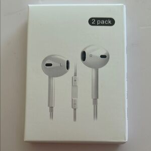 White Wired Earbuds 2 Pack